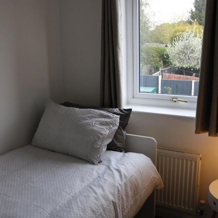 Charming 2 Bed House - Family Friendly Villa Nottingham Kültér fotó