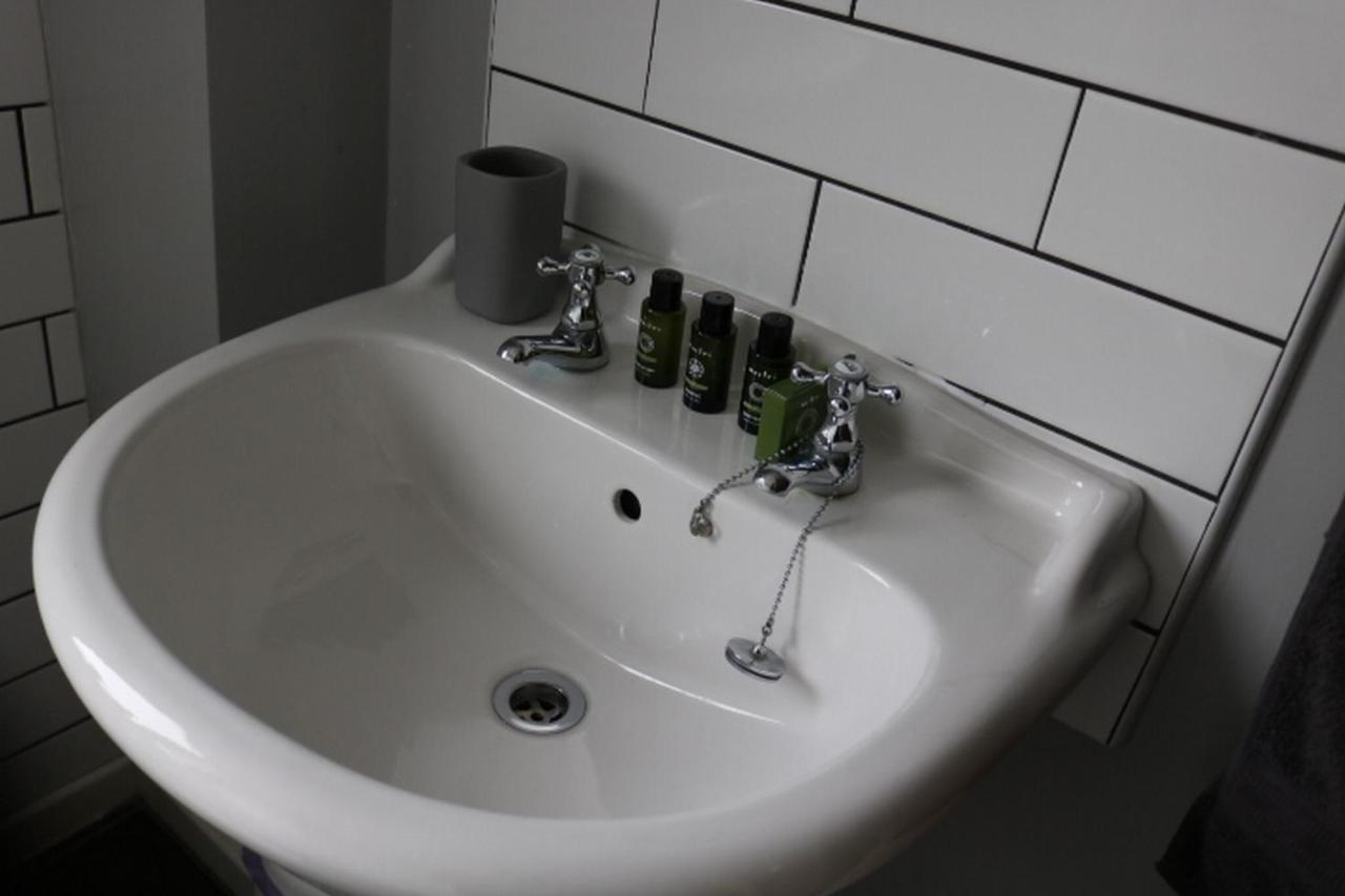 Charming 2 Bed House - Family Friendly Villa Nottingham Kültér fotó