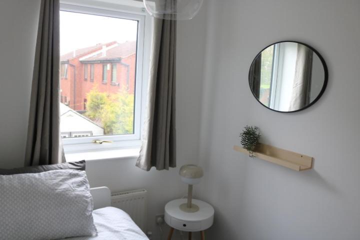 Charming 2 Bed House - Family Friendly Villa Nottingham Szoba fotó